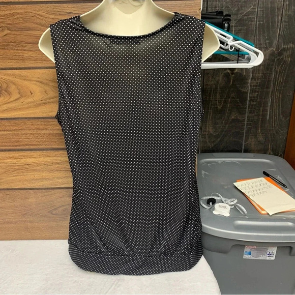The Limited size large black/white polka dot sleeveless top very stretchy - Picture 2 of 8
